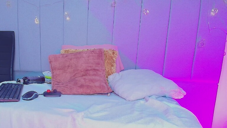 InnaMebarak's Streamate show and profile