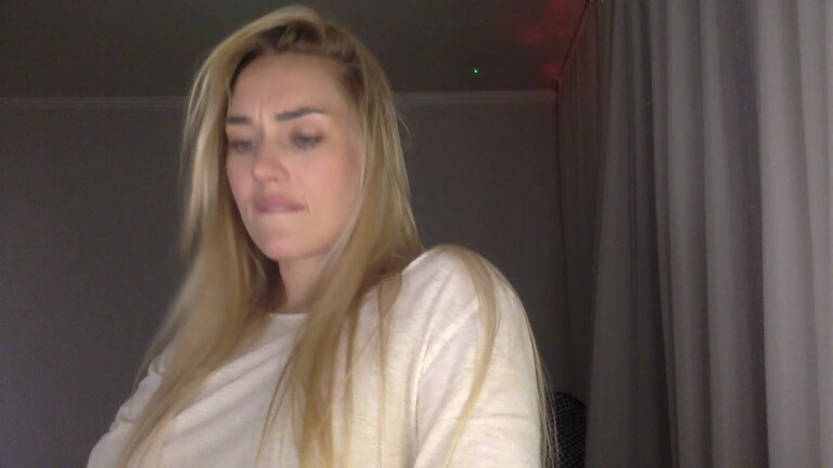 Tina_a's Streamate show and profile