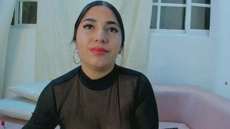 SophieLanne's Streamate show and profile