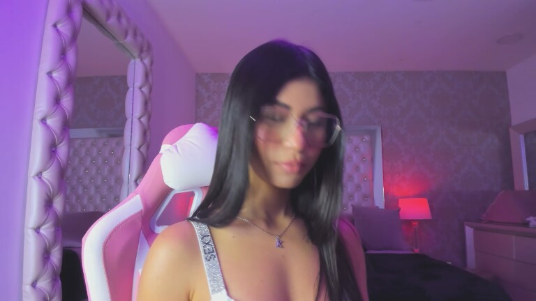 LylaKarl's Streamate show and profile