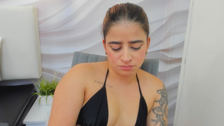 Martina_conor's Streamate show and profile