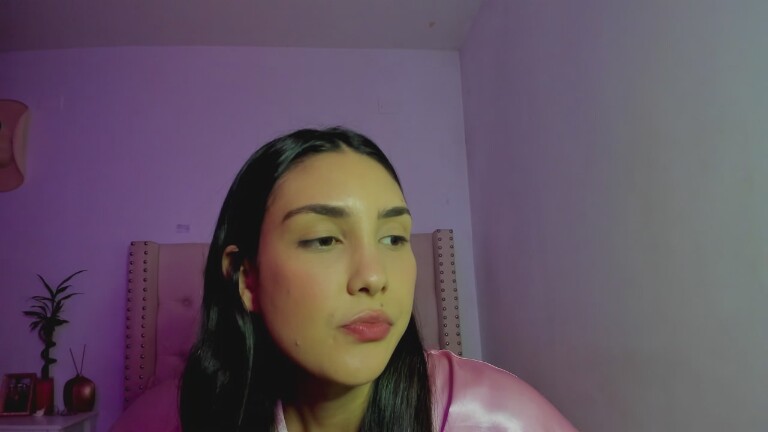 SoyLili's Streamate show and profile