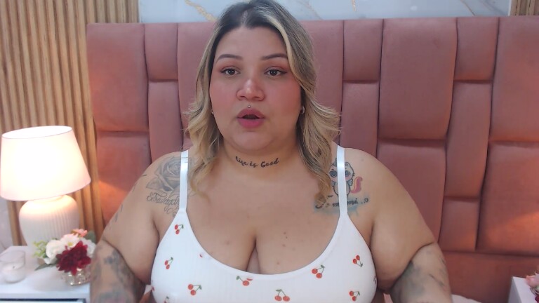 Evaverse's Streamate show and profile