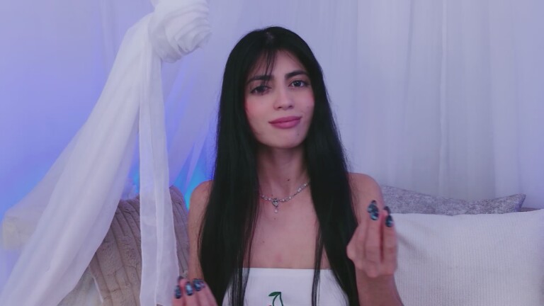 SaraFernandez's Streamate show and profile