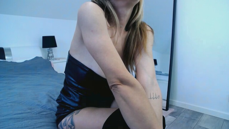 ArabianMalikah's Streamate show and profile