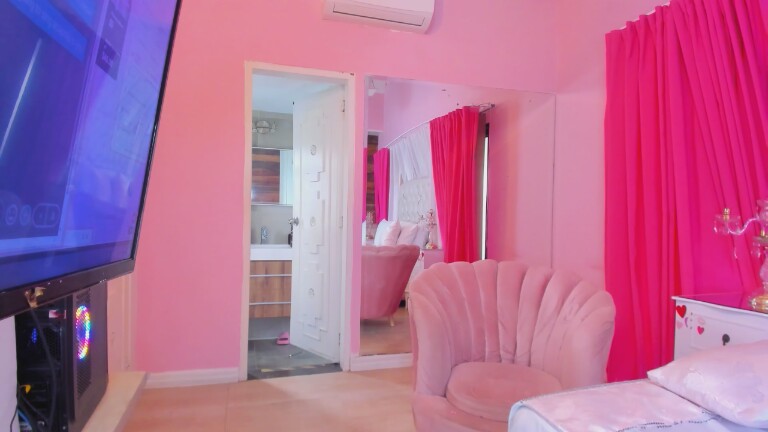 AlaskaRoss's Streamate show and profile