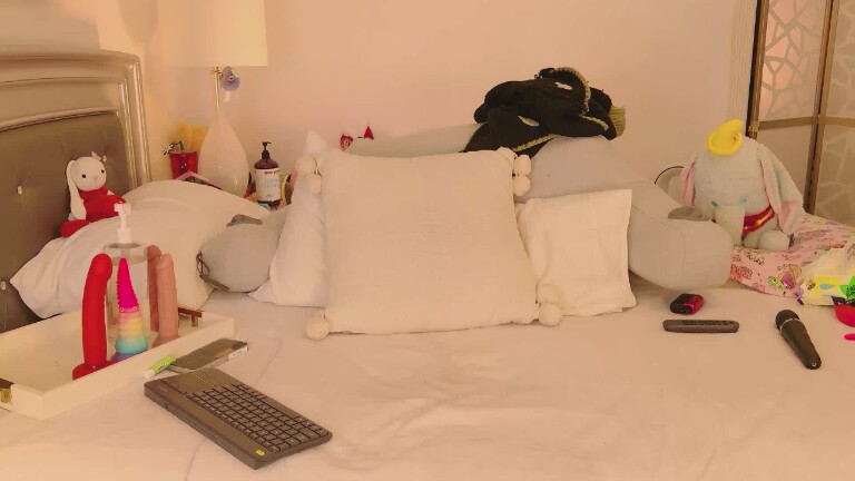 TeenieMarie's Streamate show and profile