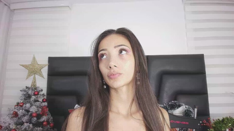 SarahThomson's Streamate show and profile