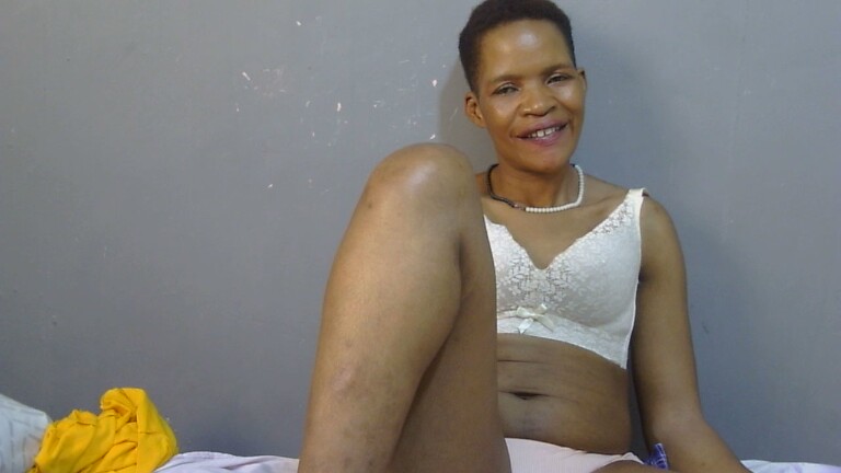 Petite_ebony18's Streamate show and profile