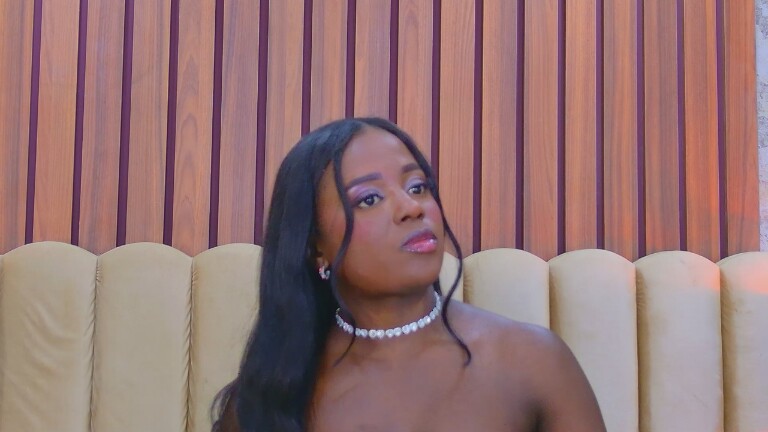 EmmyMonroe's Streamate show and profile