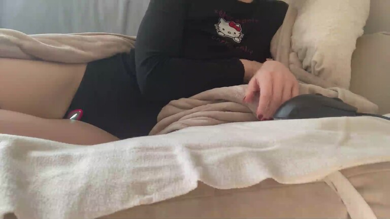 18yearoldnewbie's Streamate show and profile