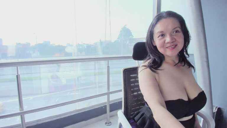 Miila_Toro's Streamate show and profile