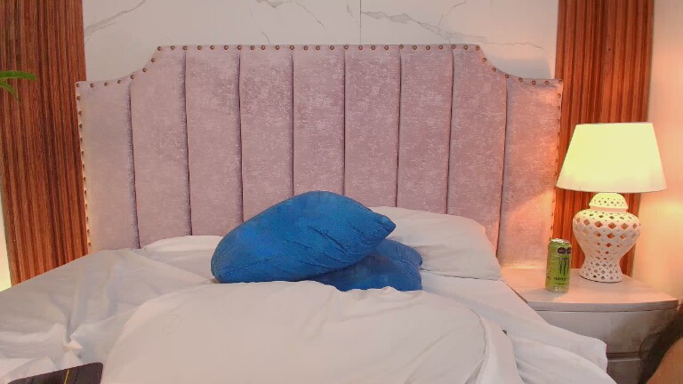 Angy_606's Streamate show and profile