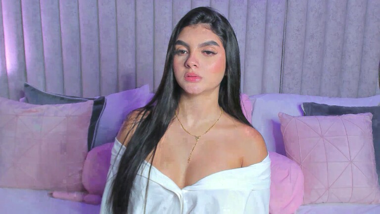 SamiLewis's Streamate show and profile