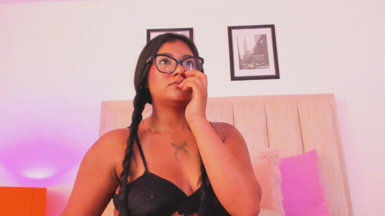 CamilaDesire's Streamate show and profile