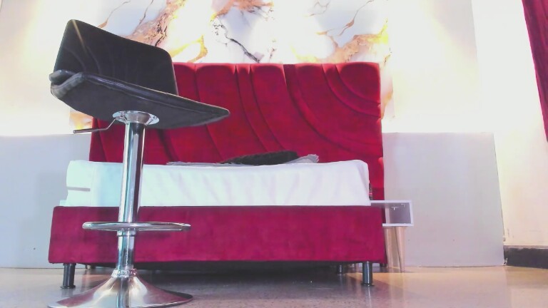 MAISEHILL19's Streamate show and profile