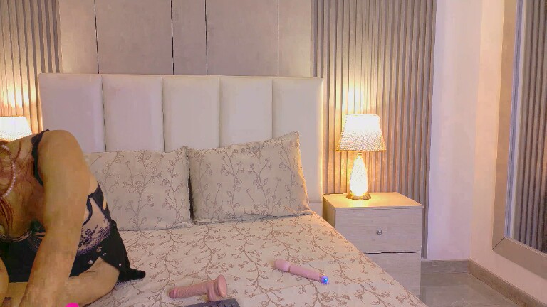 RafaellaCaruso's Streamate show and profile