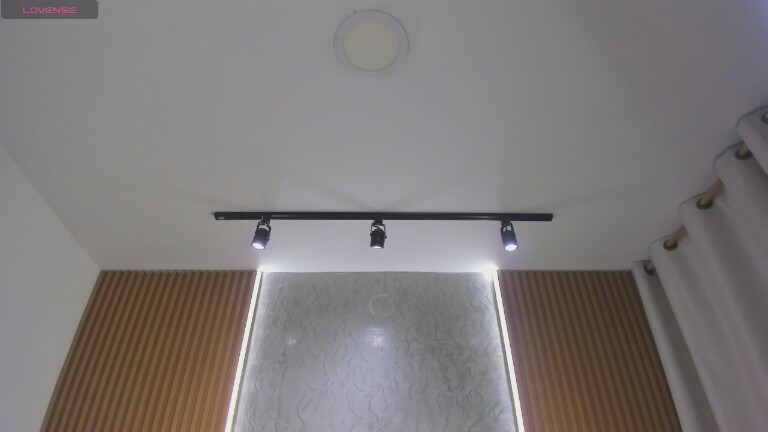 Valery_Laurent's Streamate show and profile