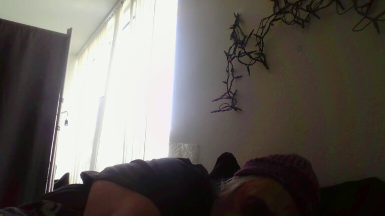 GrannyHugeBoobs's Streamate show and profile