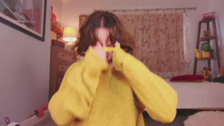 Aerin's Streamate show and profile