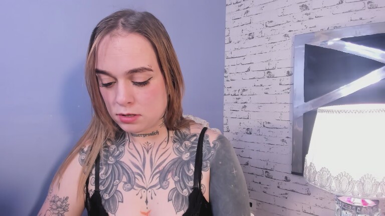 IzzChell's Streamate show and profile