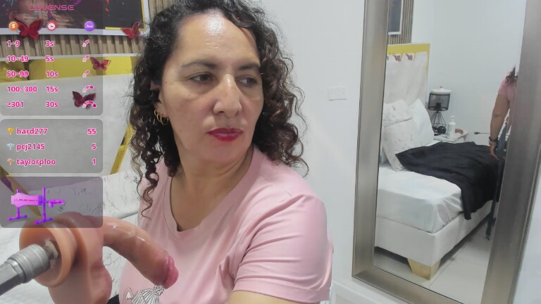 Luna_Mature's Streamate show and profile