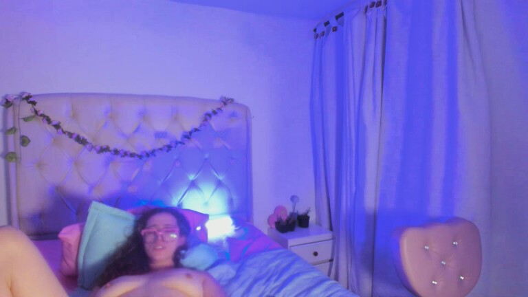 AliceKizar's Streamate show and profile