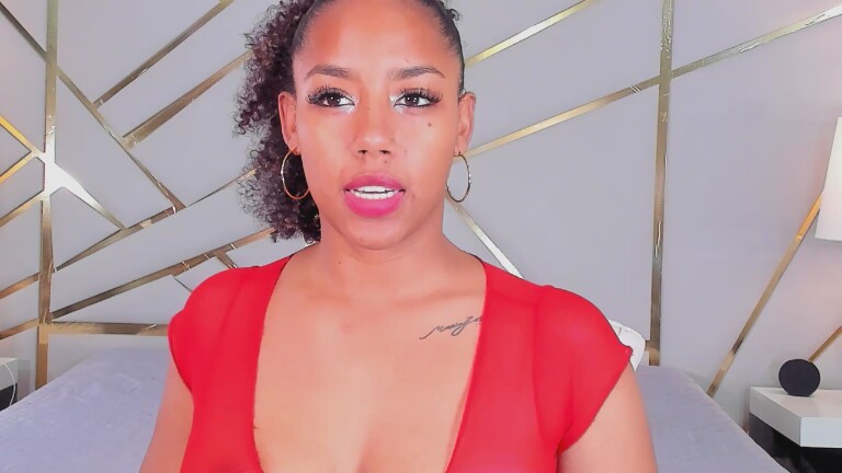 KiraHill's Streamate show and profile