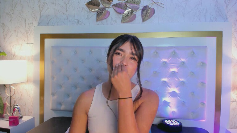 Mia_Ferreer's Streamate show and profile