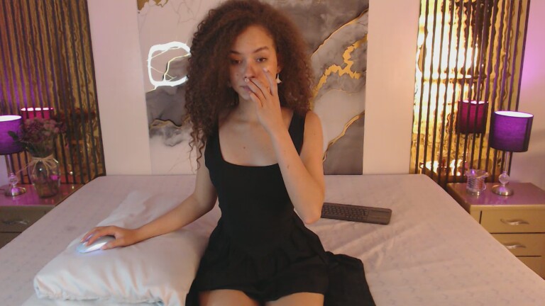 MiticaBrenner's Streamate show and profile