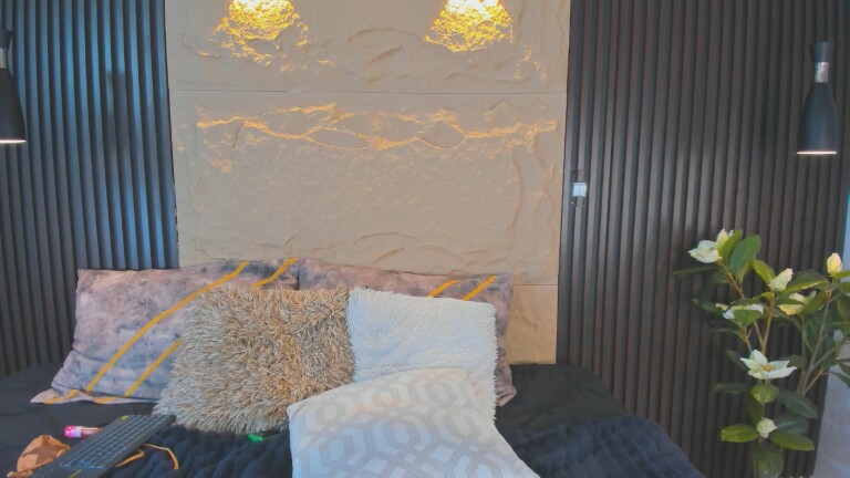 FerLenns's Streamate show and profile