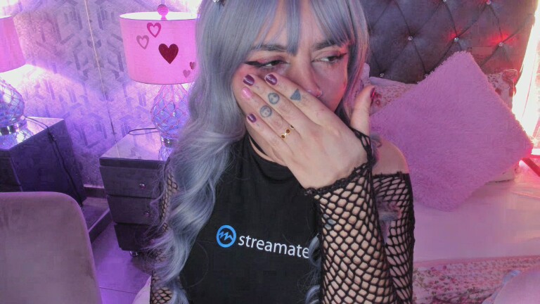 MaddieWaves's Streamate show and profile