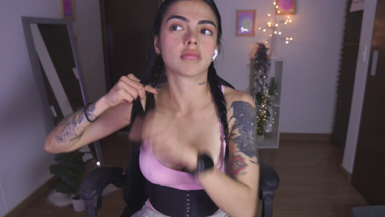 AlissonnovaXX's Streamate show and profile