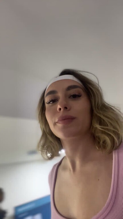 MadisonReeds's Streamate show and profile