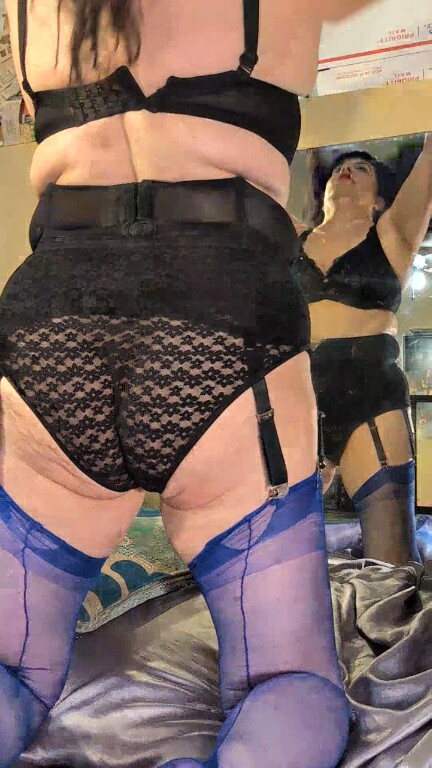 Claudine's Streamate show and profile