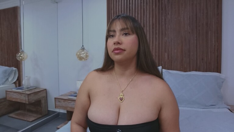 MaraMoore's Streamate show and profile