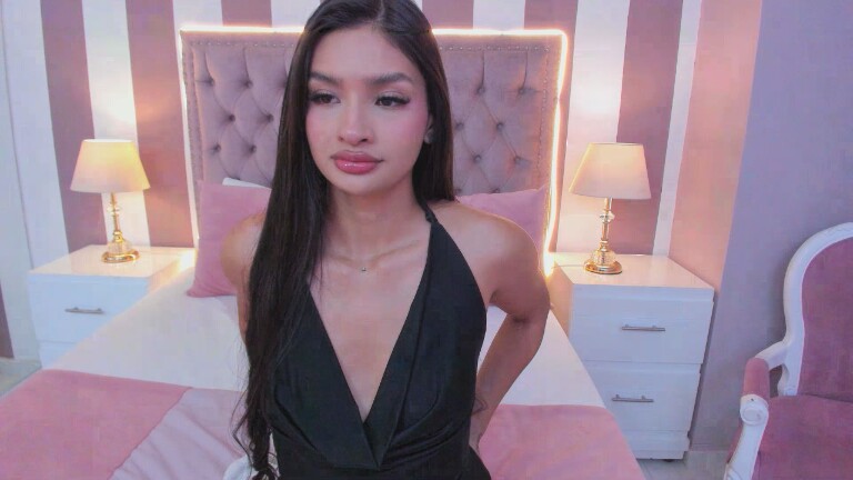 AuraClark's Streamate show and profile