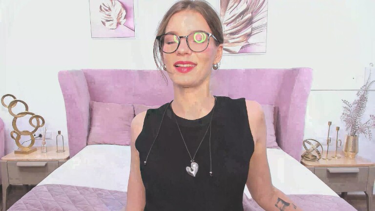 MYasmina's Streamate show and profile