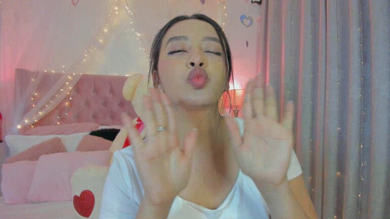 AlexandraWinterr's Streamate show and profile