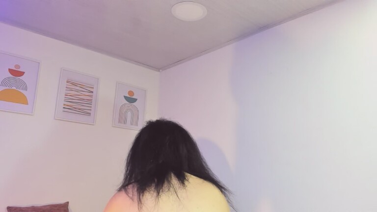 LauraCastaneda's Streamate show and profile