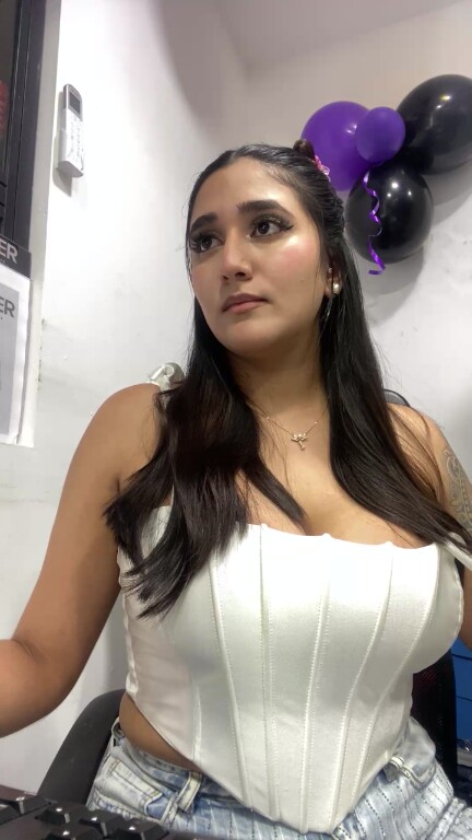 ClarisaCardenas's Streamate show and profile