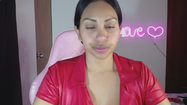 LATINA_BIG_CLITXXX's Streamate show and profile