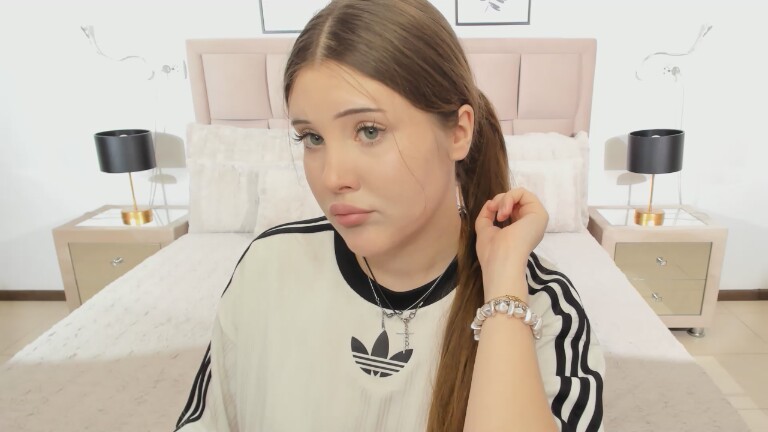 LollaDolla's Streamate show and profile