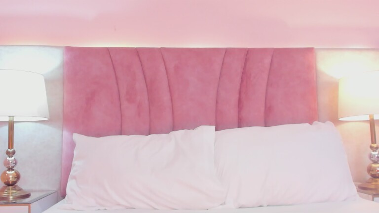 EmmaWeest's Streamate show and profile