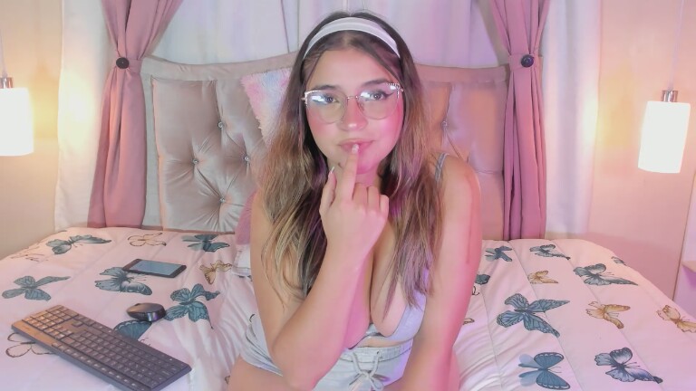 MarianBlazee's Streamate show and profile