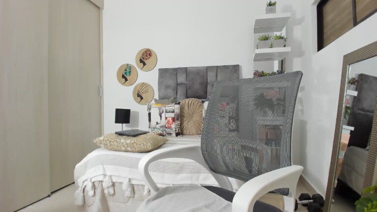 ScarletLyn's Streamate show and profile