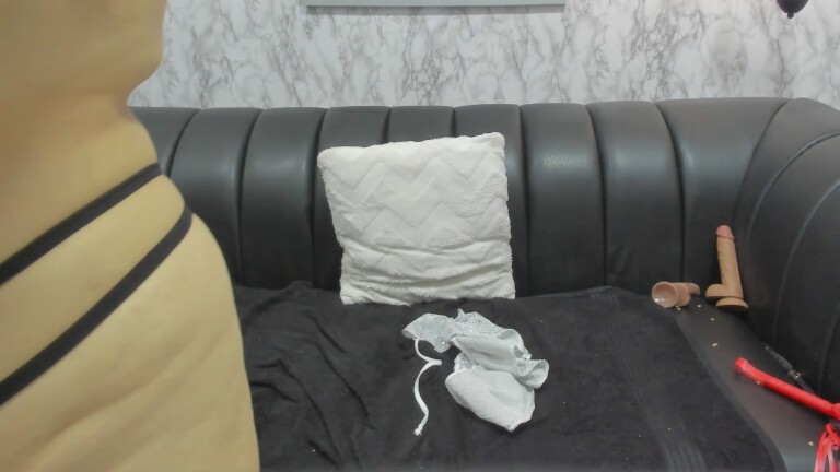 AlexandraMilff's Streamate show and profile