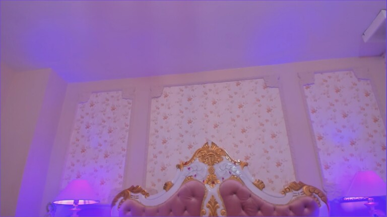 JuneEvanss's Streamate show and profile