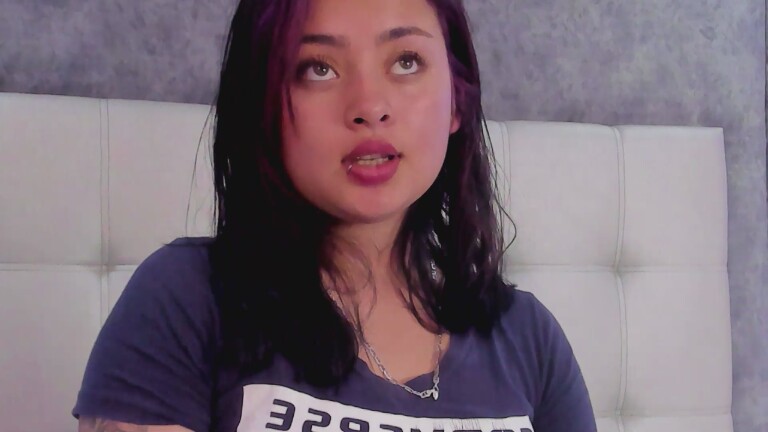 NaomyBss's Streamate show and profile