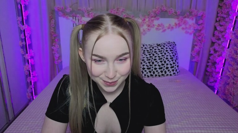 Lily_Flower69's Streamate show and profile